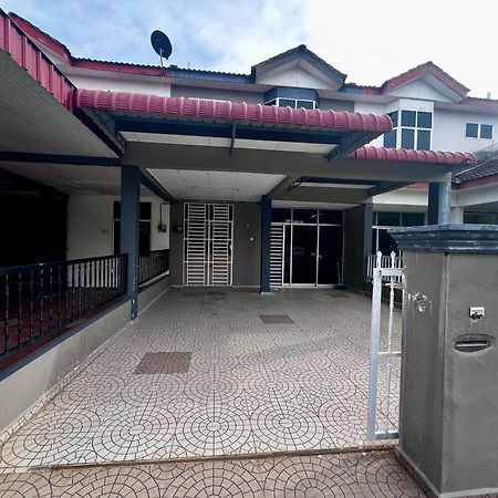 Dh Homestay Sungai Petani Exteriör bild